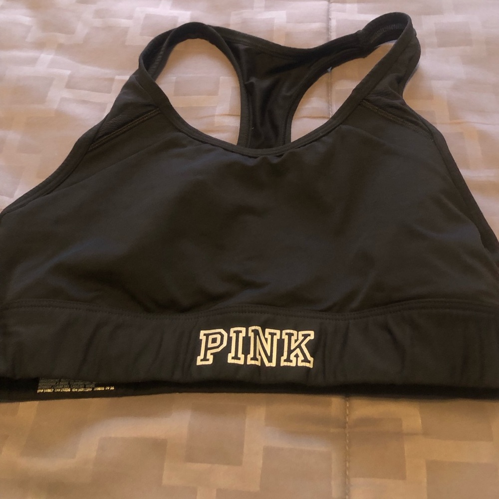 PINK Vitoria Secrets sports bra
